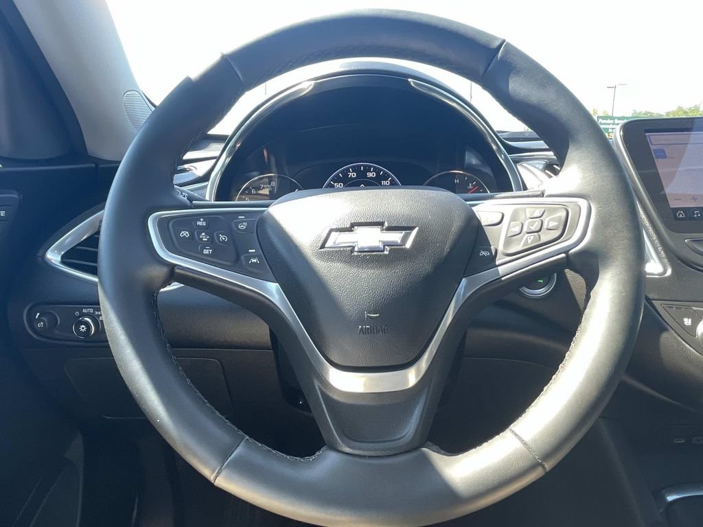 Used 2023 Chevrolet Malibu LT FWD image 25