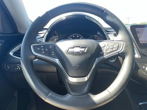 Used 2023 Chevrolet Malibu LT FWD image 25