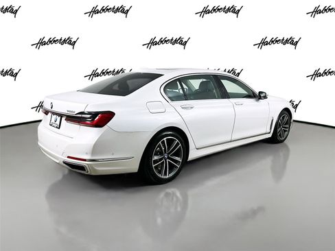Used 2020 BMW 750i xDrive w/ Cold Weather Package image 5