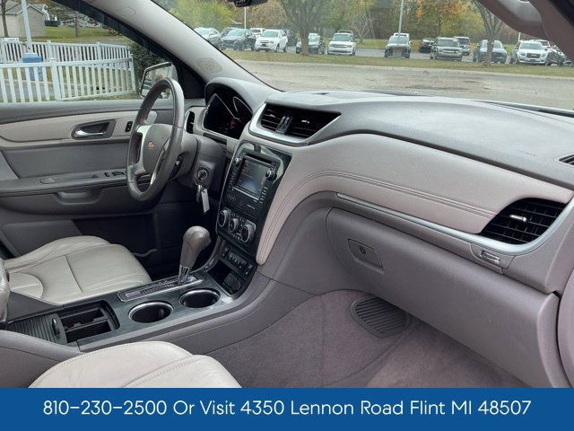 Used 2015 Chevrolet Traverse LT AWD/4WD image 24