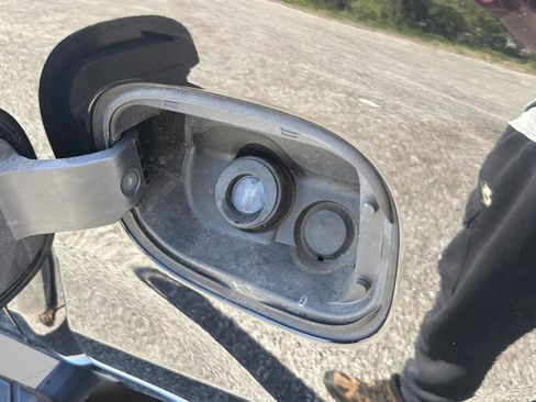 Used 2022 Chevrolet Silverado 1500 Custom image 30