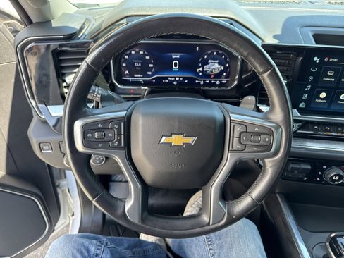 Used 2023 Chevrolet Silverado 1500 LTZ AWD/4WD image 18