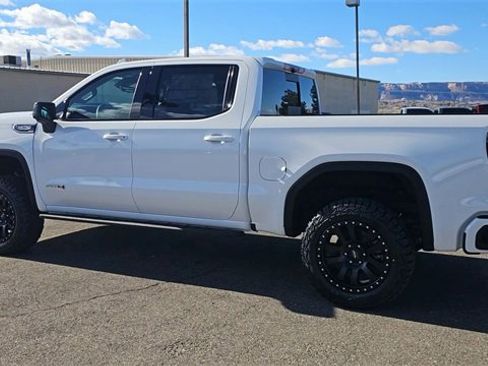 New 2026 GMC Sierra 1500 AT4 w/ AT4 Premium Package image 6