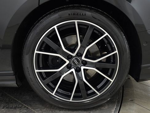 Used 2020 Audi A8 L 4.0T w/ Sport Plus Package image 13