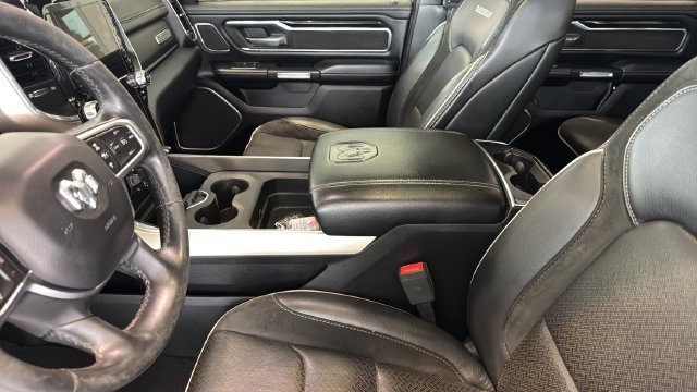 Used 2019 RAM 1500 Laramie AWD/4WD image 18