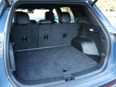 Used 2025 Chevrolet Equinox LT w/ Convenience Package II FWD image 21
