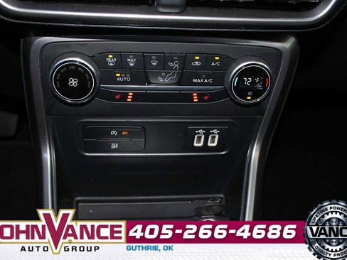 Used 2021 Ford EcoSport SE w/ SE Convenience Package image 32
