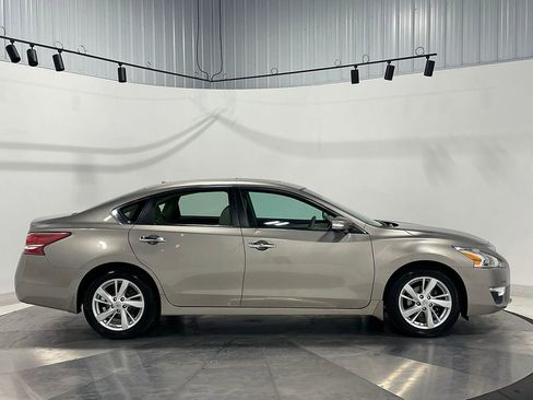 Used 2013 Nissan Altima 2.5 SV w/ 2.5SV Convenience Pkg FWD image 10