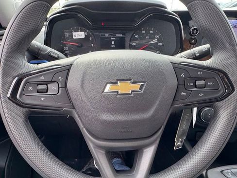 New 2026 Chevrolet Trax LS w/ LS Convenience Package FWD image 22