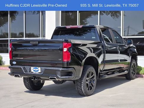 Used 2021 Chevrolet Silverado 1500 LT Trail Boss w/ Bed Protection Package AWD/4WD image 7