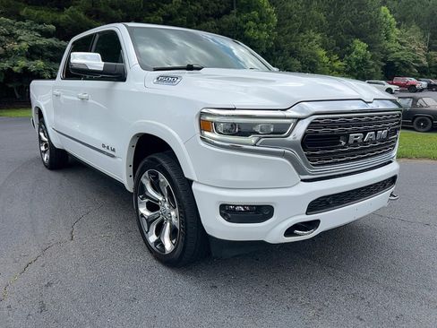 Used 2024 RAM 1500 Limited AWD/4WD image 3