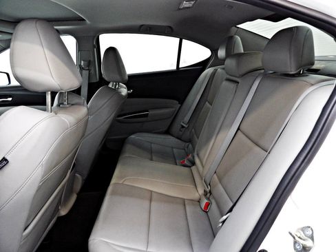 Used 2015 Acura TLX w/Tech 4dr Sedan w/Technology image 10