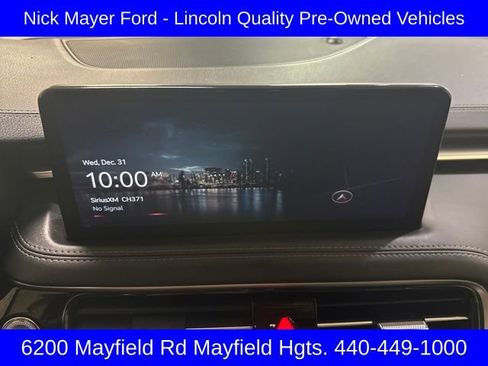 Used 2025 Genesis G70 2.5T image 21