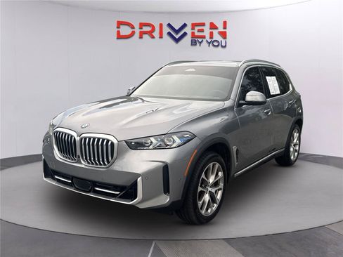 Used 2026 BMW X5 sDrive40i w/ Premium Package RWD image 8