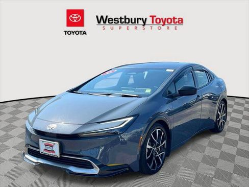 Certified 2025 Toyota Prius Plug-In Hybrid w/ Limited Premium Package FWD image 5