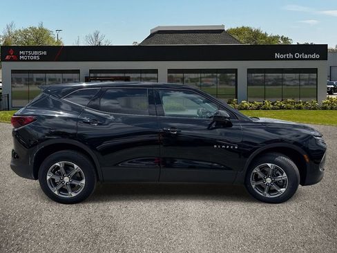 Used 2025 Chevrolet Blazer LT FWD image 6
