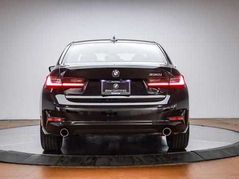 Certified 2022 BMW 330i Sedan w/ Convenience Package image 8