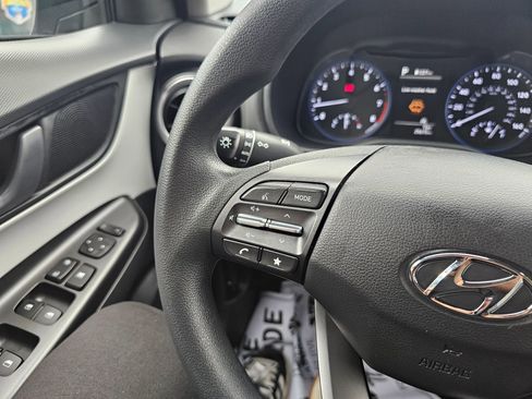 Used 2023 Hyundai Kona SEL image 18