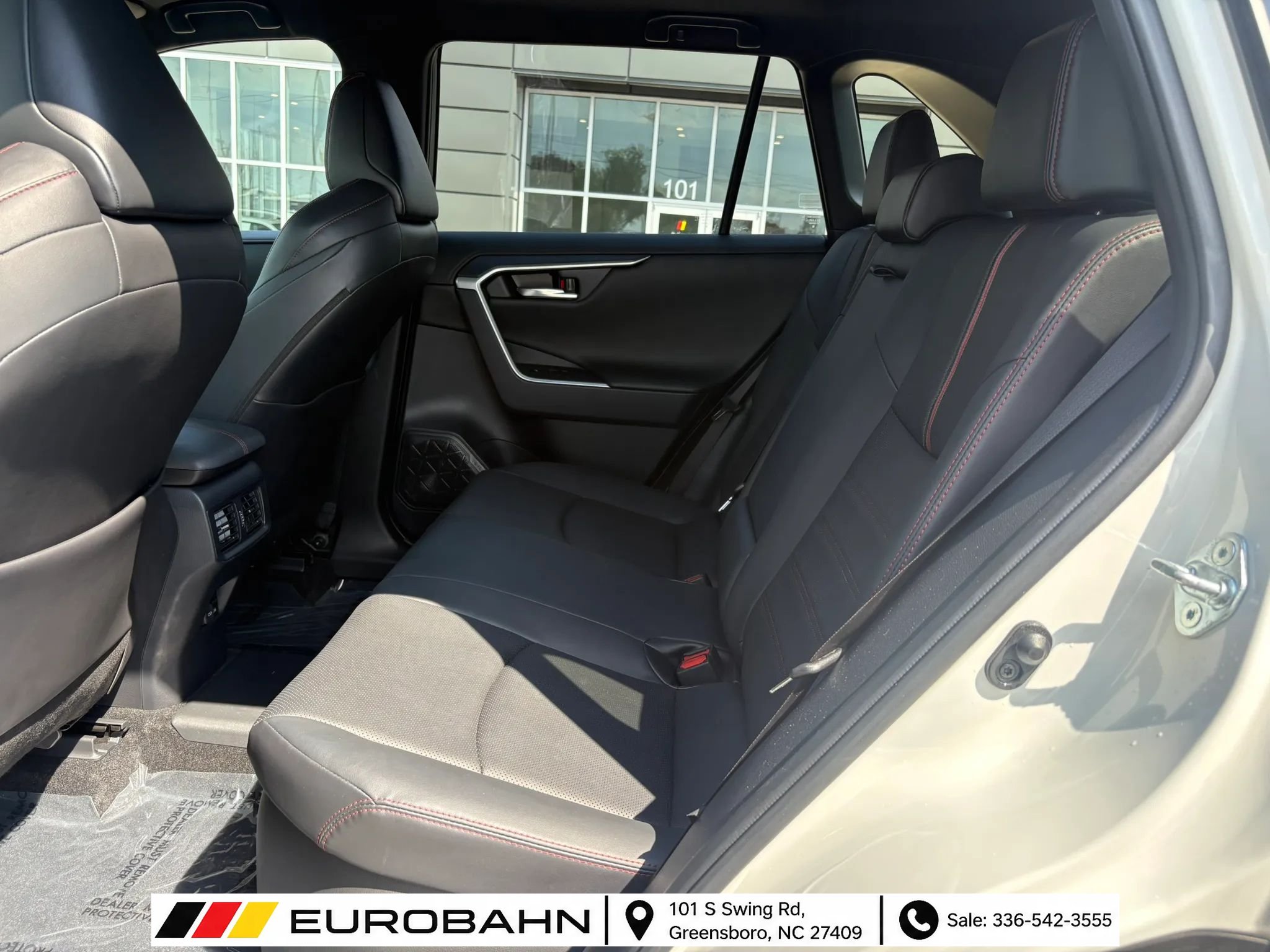 Used 2022 Toyota RAV4 XSE w/ Premium Package AWD/4WD image 10