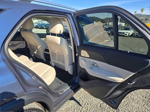 Used 2024 Mercedes-Benz GLE 450e 4MATIC image 14