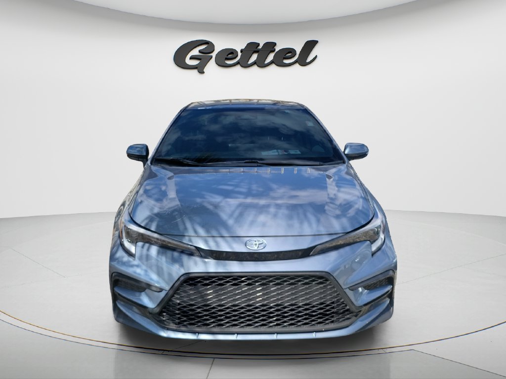 Used 2026 Toyota Corolla SE FWD image 2