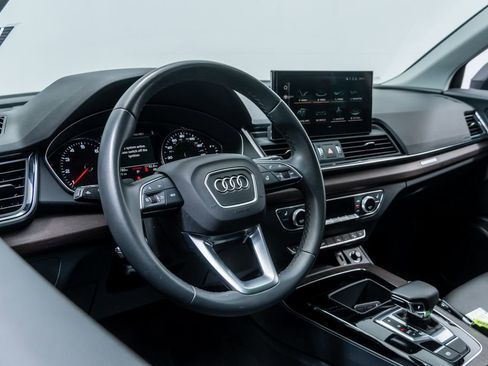 Used 2023 Audi Q5 2.0T Premium w/ Convenience Package AWD/4WD image 13