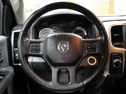 Used 2019 RAM 1500 Big Horn AWD/4WD image 19