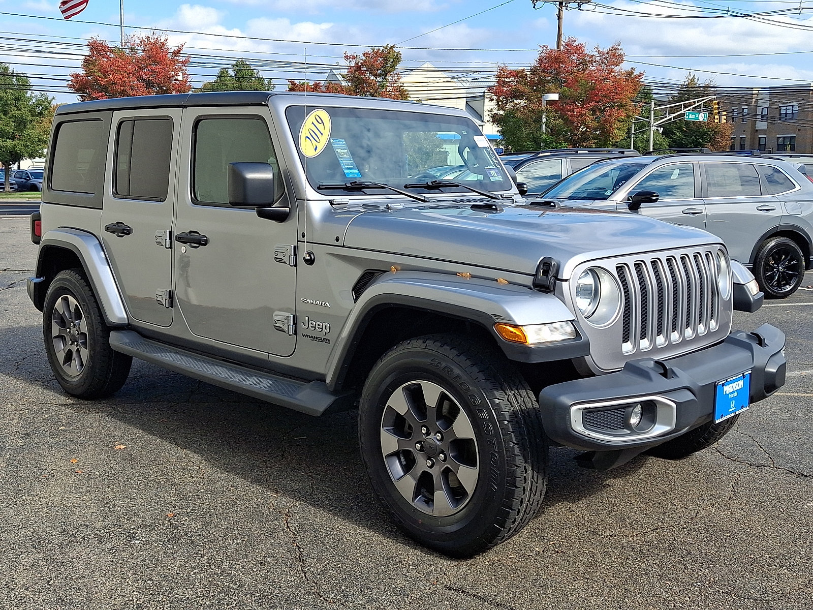Used 2019 Jeep Wrangler Unlimited Sahara AWD/4WD image 3