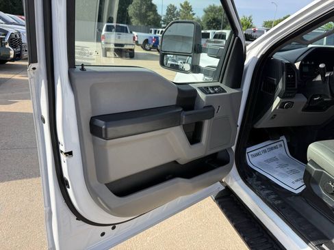 Used 2020 Ford F150 XL w/ XL Power Equipment Group AWD/4WD image 8