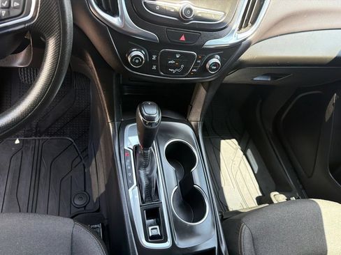 Used 2021 Chevrolet Equinox LT w/ LPO, Floor Liner Package FWD image 18