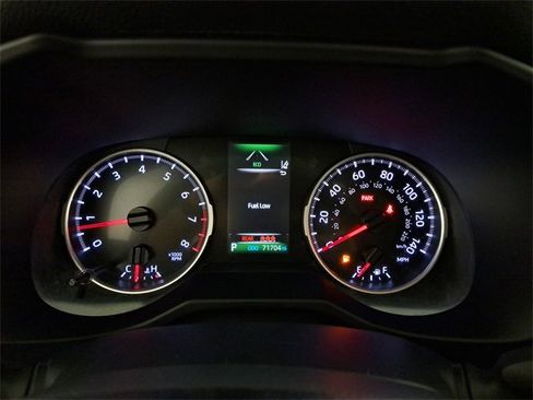 Used 2021 Toyota RAV4 LE image 27