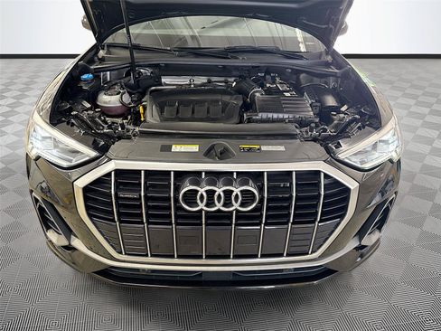 Certified 2023 Audi Q3 2.0T Premium w/ Convenience Package AWD/4WD image 30