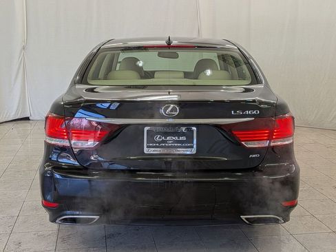 Used 2014 Lexus LS 460 AWD w/ Comfort Package image 8