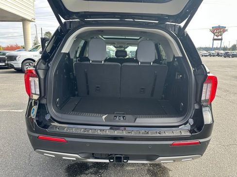 New 2025 Ford Explorer Active w/ Active Comfort Package image 23