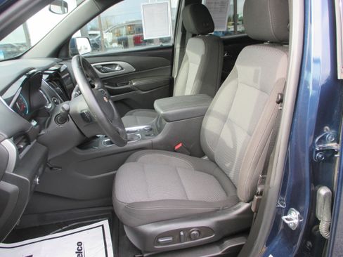 Used 2023 Chevrolet Traverse LT w/ LPO, Floor Liner Package image 15