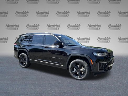 New 2026 Jeep Grand Cherokee L Limited RWD image 2