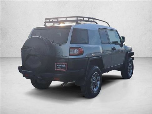 Used 2012 Toyota FJ Cruiser image 5
