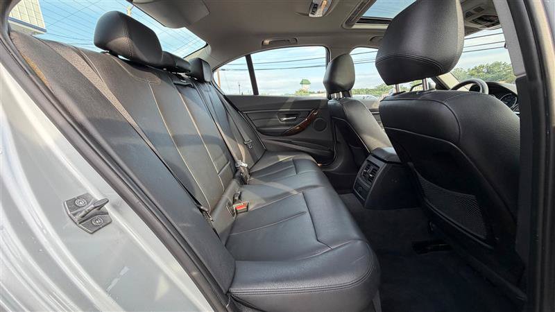 Used 2014 BMW 335i xDrive Sedan AWD/4WD image 40
