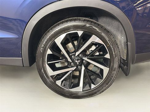 Used 2024 Mitsubishi Outlander SE image 32