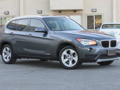 Used 2013 BMW X1 sDrive28i RWD image 2