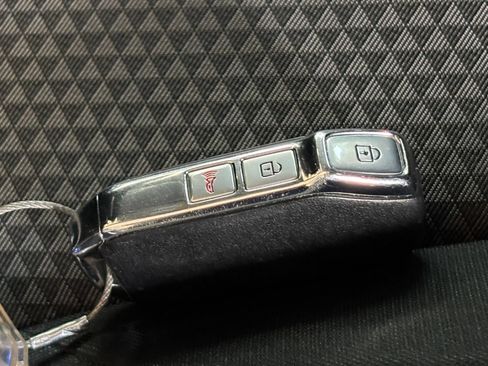 Used 2025 Kia Soul LX w/ LX Technology Package FWD image 20
