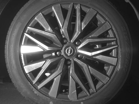 Used 2025 Nissan Altima 2.5 SV FWD image 13