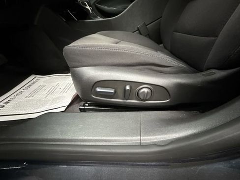 Used 2023 Chevrolet Malibu LT image 18