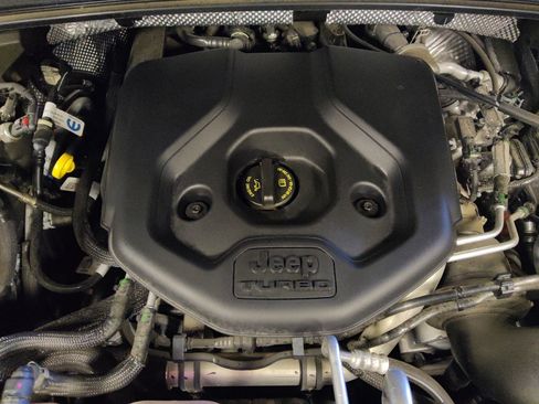 Used 2022 Jeep Grand Cherokee Limited 4xe w/ Luxury Tech Group II image 30