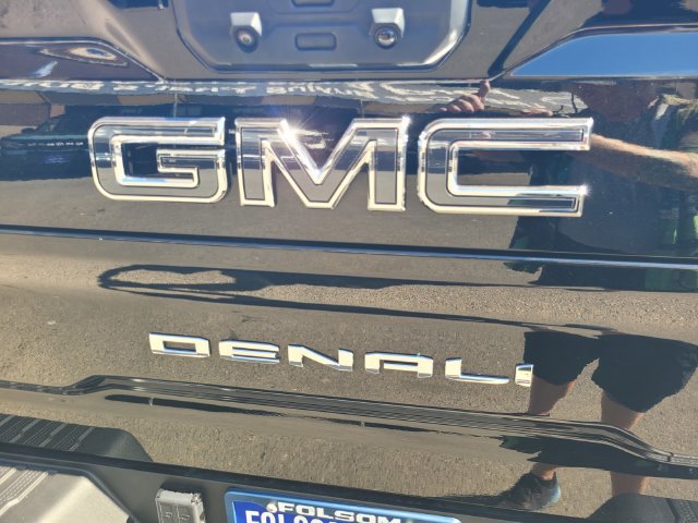 Used 2024 GMC Sierra 2500 Denali Ultimate AWD/4WD image 7
