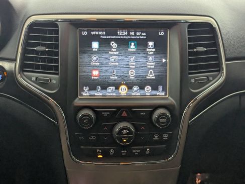 Used 2017 Jeep Grand Cherokee Limited AWD/4WD image 21
