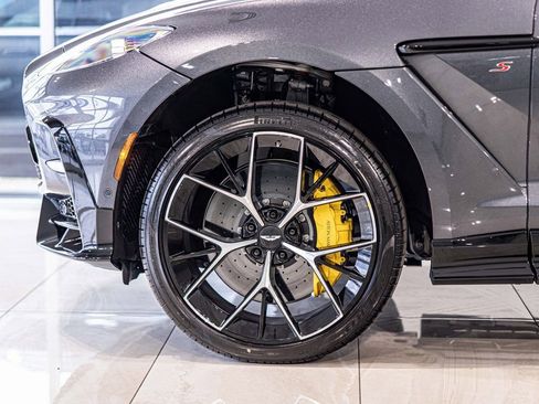 New 2026 Aston Martin DBX S image 8