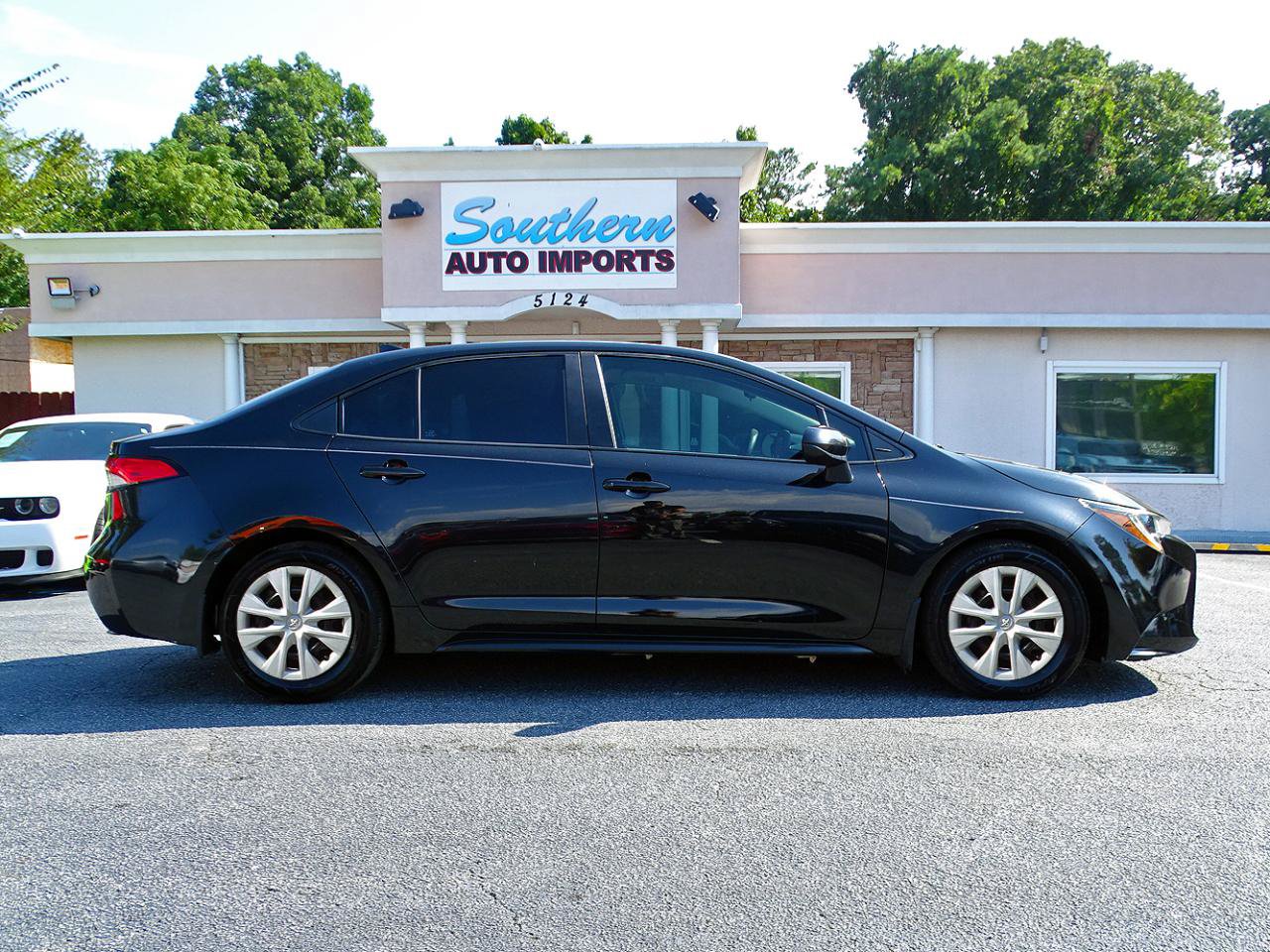 Used 2020 Toyota Corolla L FWD image 8