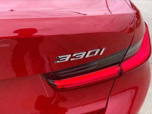 Used 2020 BMW 330i Sedan w/ Convenience Package image 9