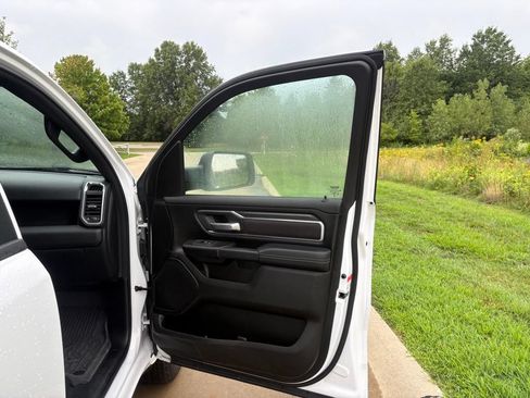 Used 2025 RAM 1500 Big Horn AWD/4WD image 27